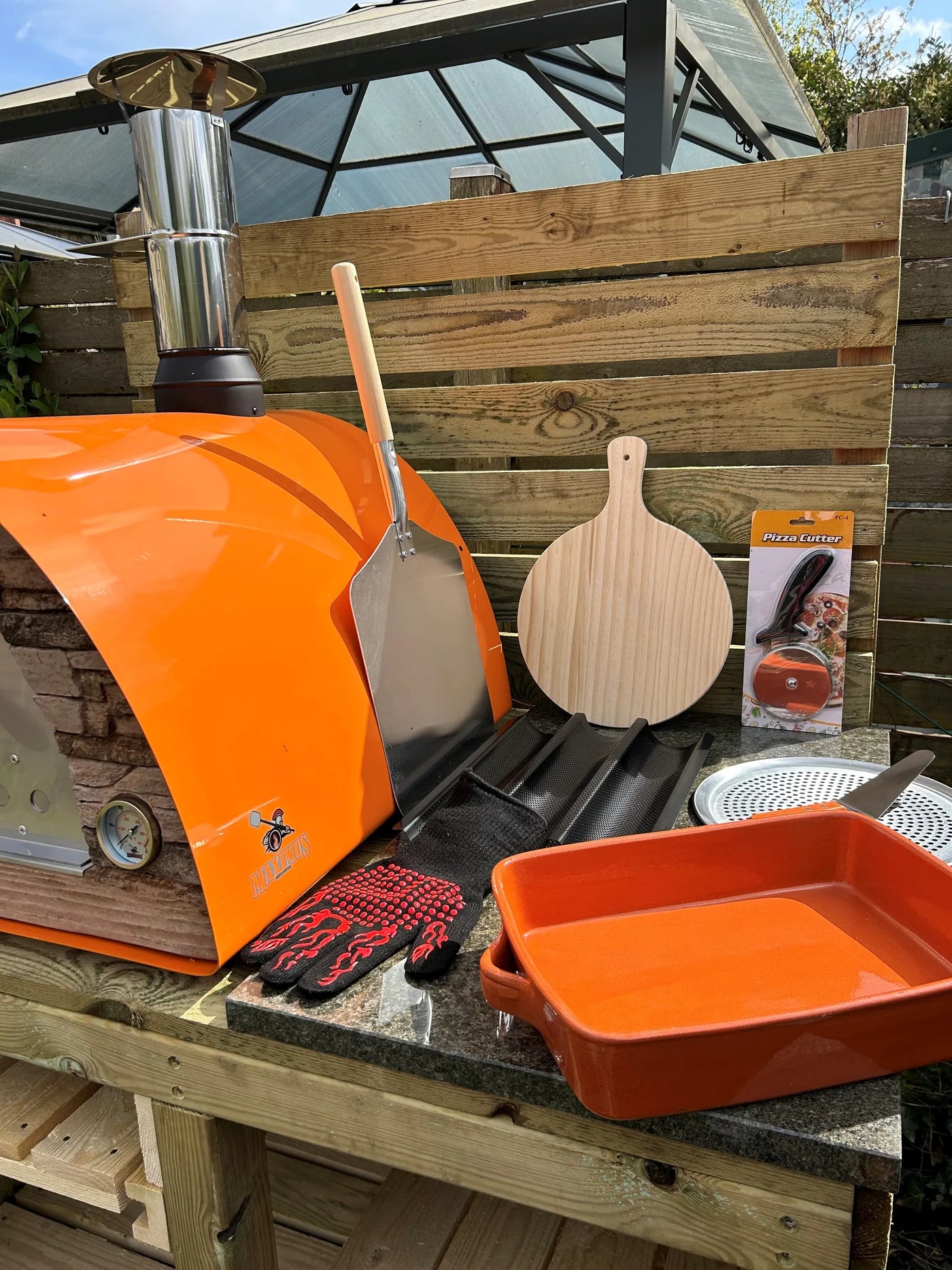 MAXIMUS MOBILE PIZZA OVEN