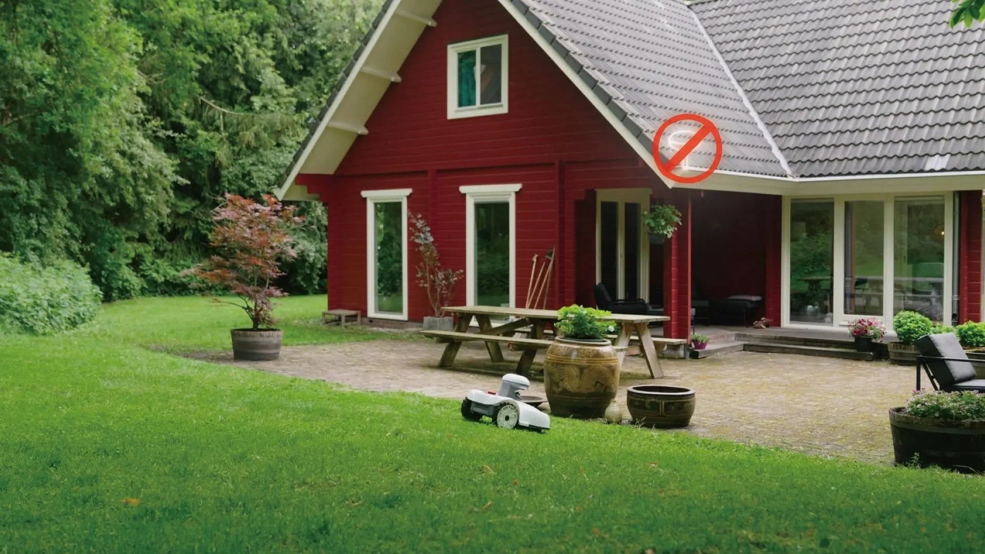 Smart Wireless Robotic Lawn Mower FJD Vela