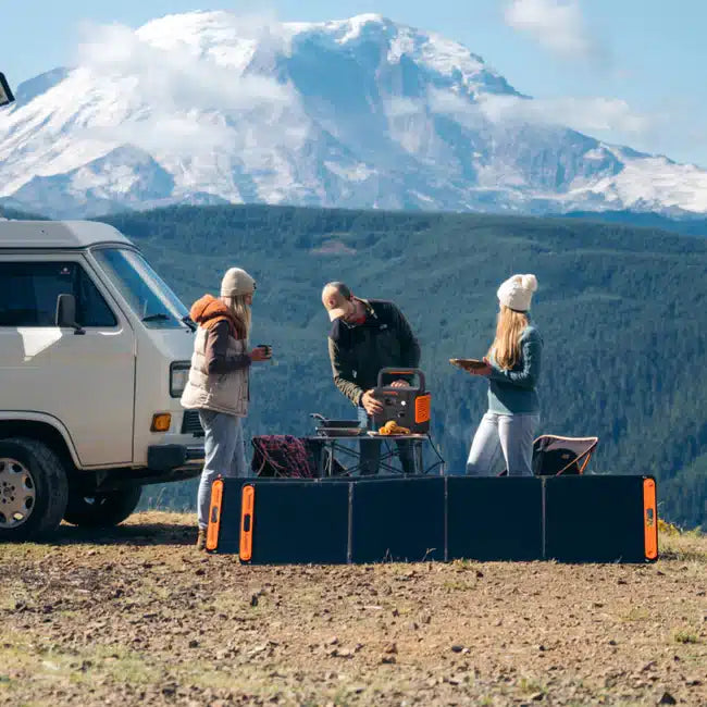 Jackery Solar Generator 2000 V2 – 1*E2000 V2 + 1*200W Solar Panel