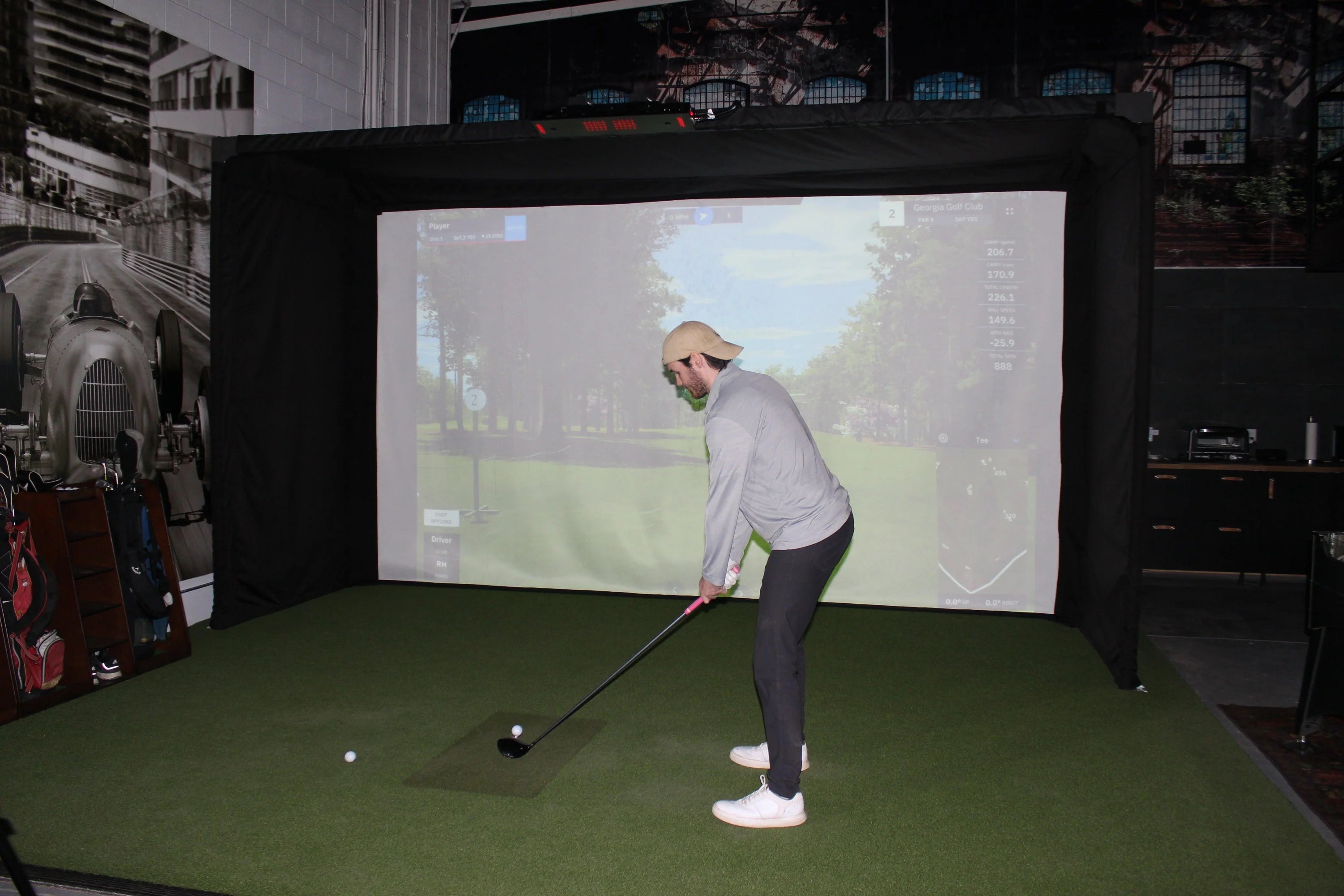 Parlour Series Golf Enclosure