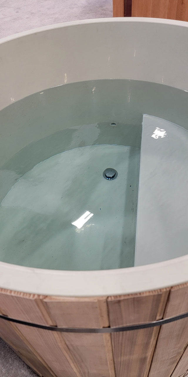 DCT-B-042-PLPC  TUB ONLY  |  Dynamic Cold Therapy Cedar Barrel Spa – Plastic Tub