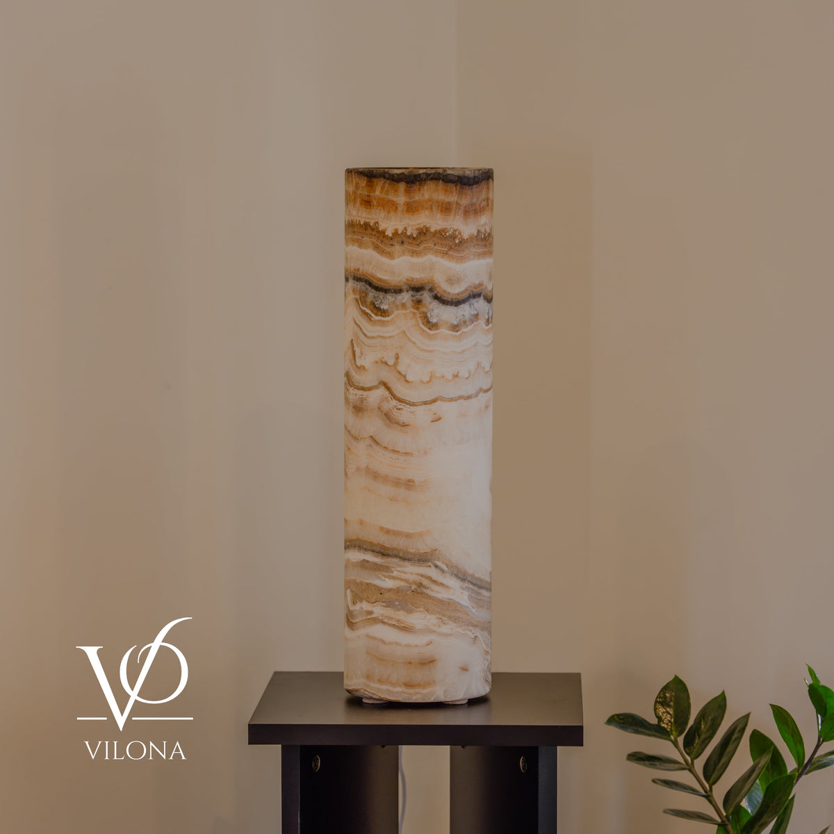 Sahara Onyx Cylinder Table Lamp #1 – 19.75" Tall × 5.5" Diameter