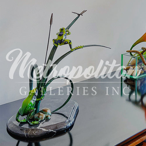 Frogs & Dragonfly on Grass Table-top Bronze Statue