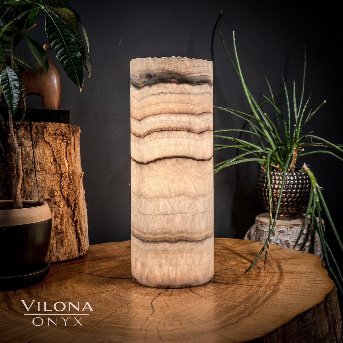Ice Onyx Lamp (Medium Table Lamp #1)