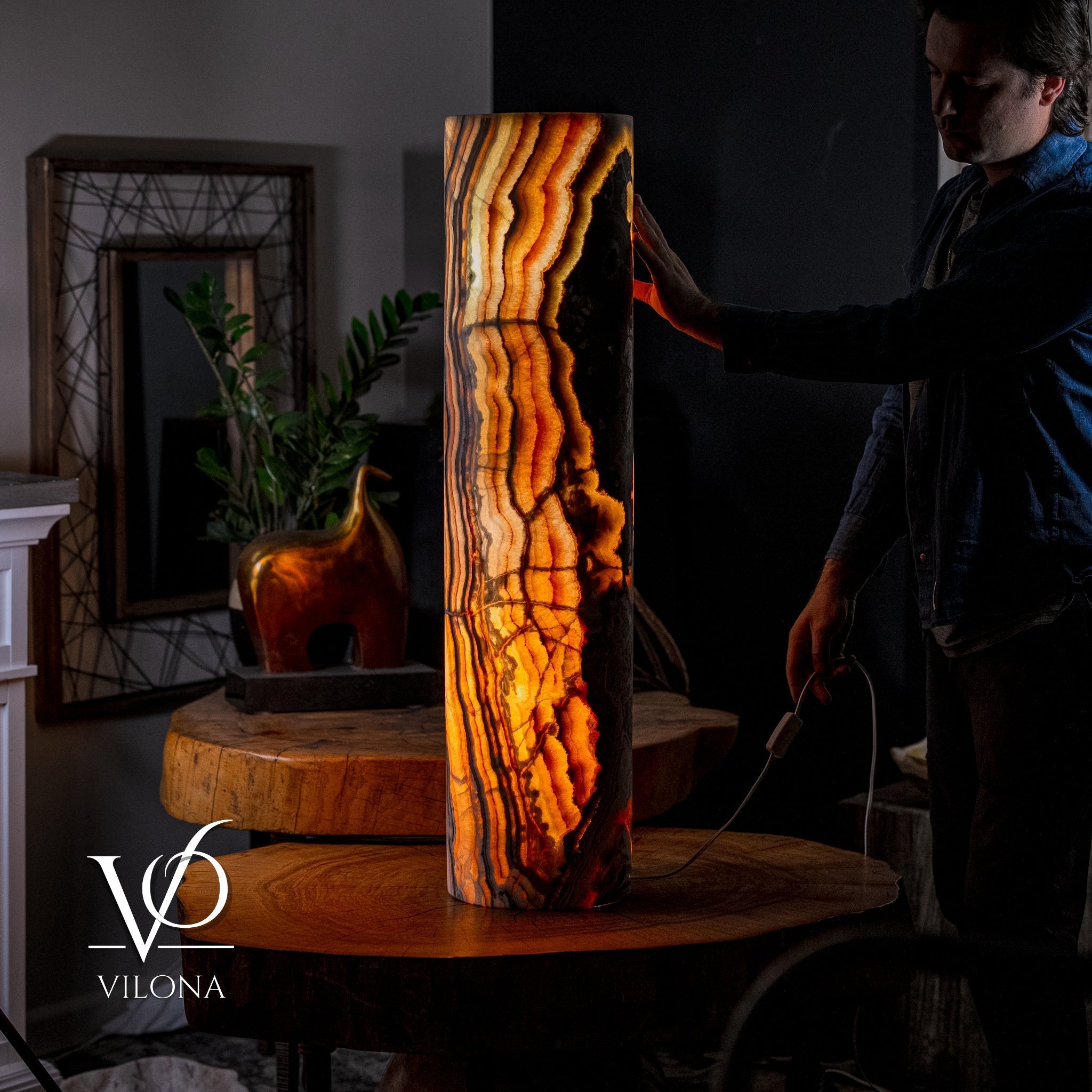 Sahara Onyx Floor Lamp (Cylinder #2)